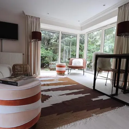 Beautiful Bungalow In The Woods At Chalet Bennekom