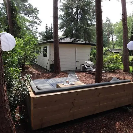Beautiful Bungalow In The Woods At Chalet Bennekom