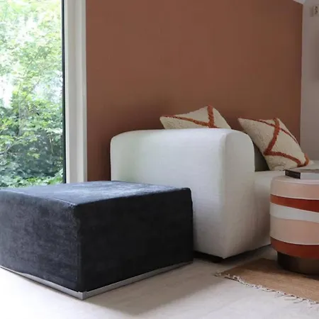 Beautiful Bungalow In The Woods At