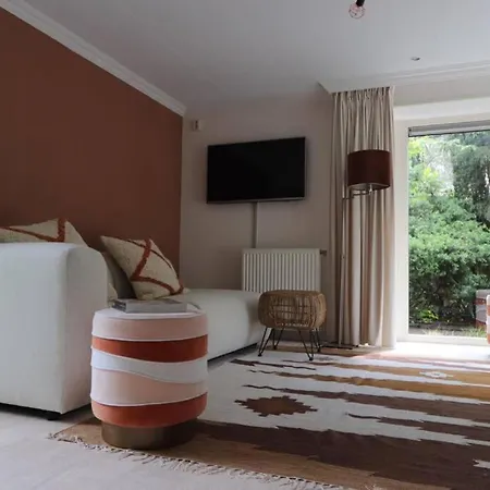 Beautiful Bungalow In The Woods At Bennekom
